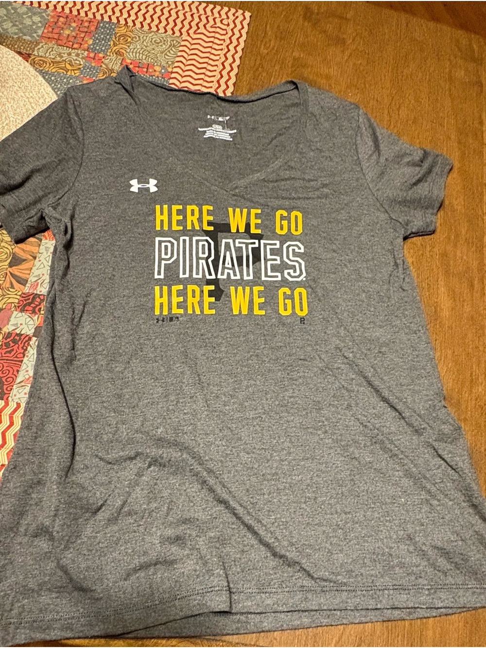 Under Armour Charcoal Gray Women's V-Neck Athletic Tee

Pittsburgh Pirates